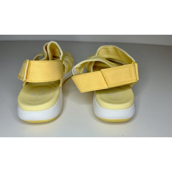 Cloudsteppers by Clarks Mira Lily Strappy Adjustable Sandals Buttercream Sz 10W - Picture 3 of 5